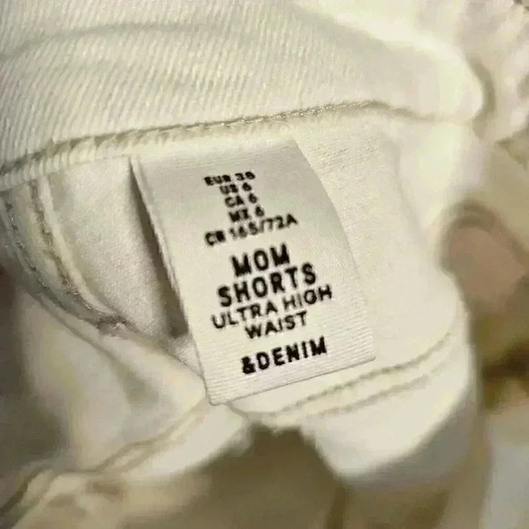 &Denim White Mom Shorts - Size 6 - Picture 2 of 5